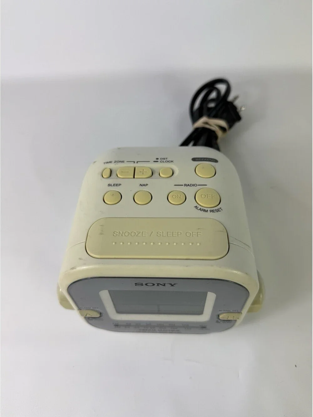 Sony Dream Machine FM/AM Clock Radio (Model ICF-C180) Works Great